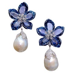 Boucles d'oreilles fantaisie en or 18 carats, saphir de Ceylan et diamants, perles baroques des mers du Sud
