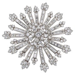 Diamond Starburst Brooch Pin, 9.50Ct Round & Baguette Diamonds, 18K Gold