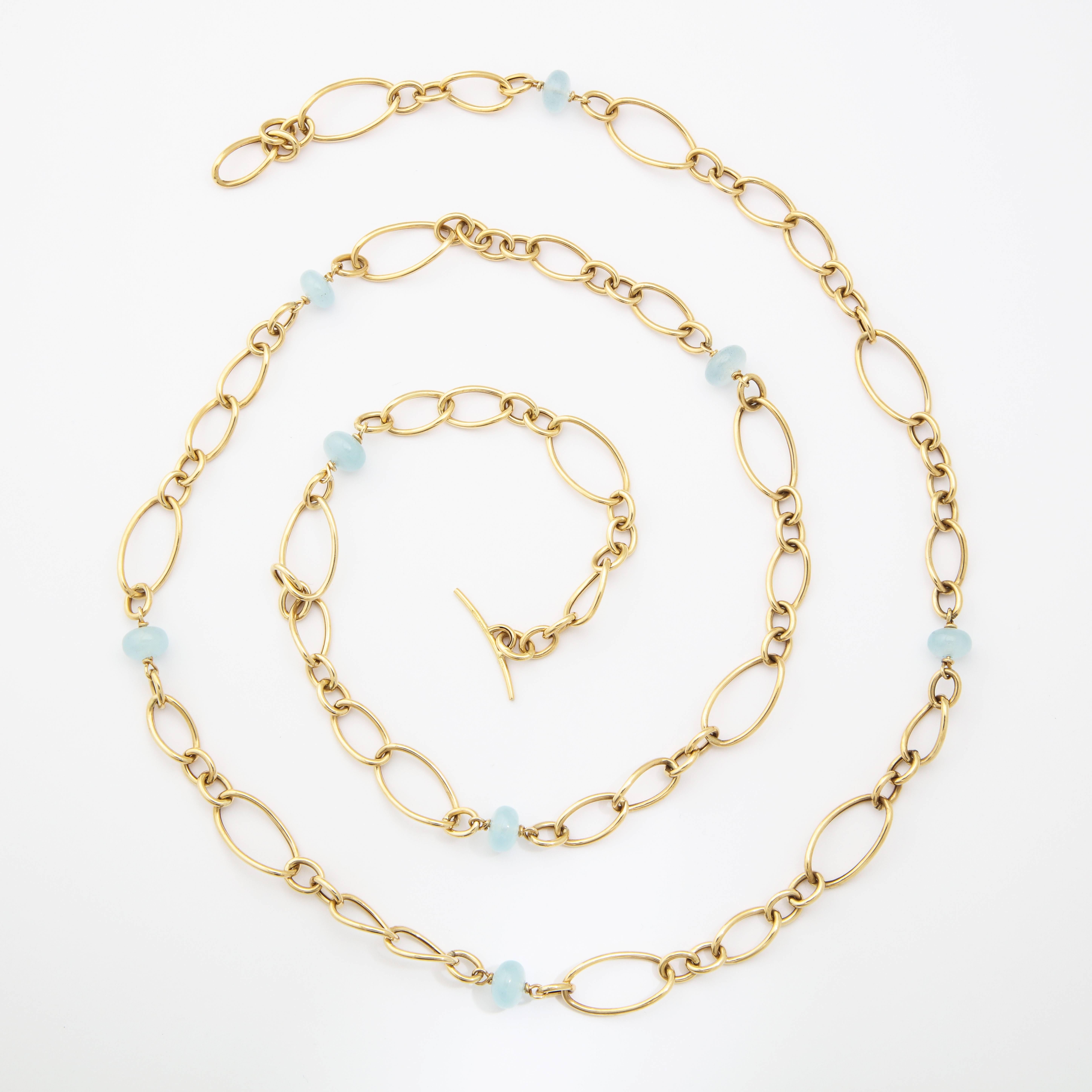 18k yellow gold and aquamarine necklace.