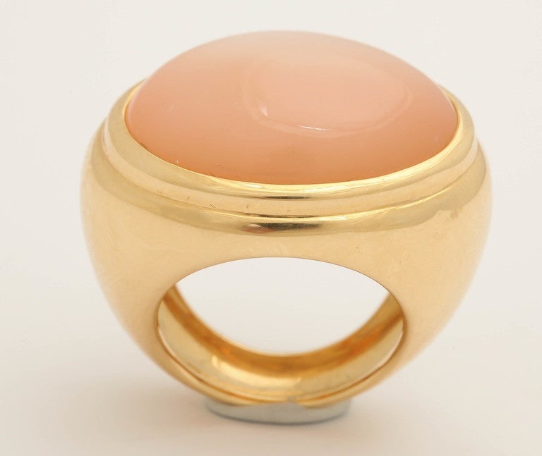 18kt yellow gold and orange moonstone ring.