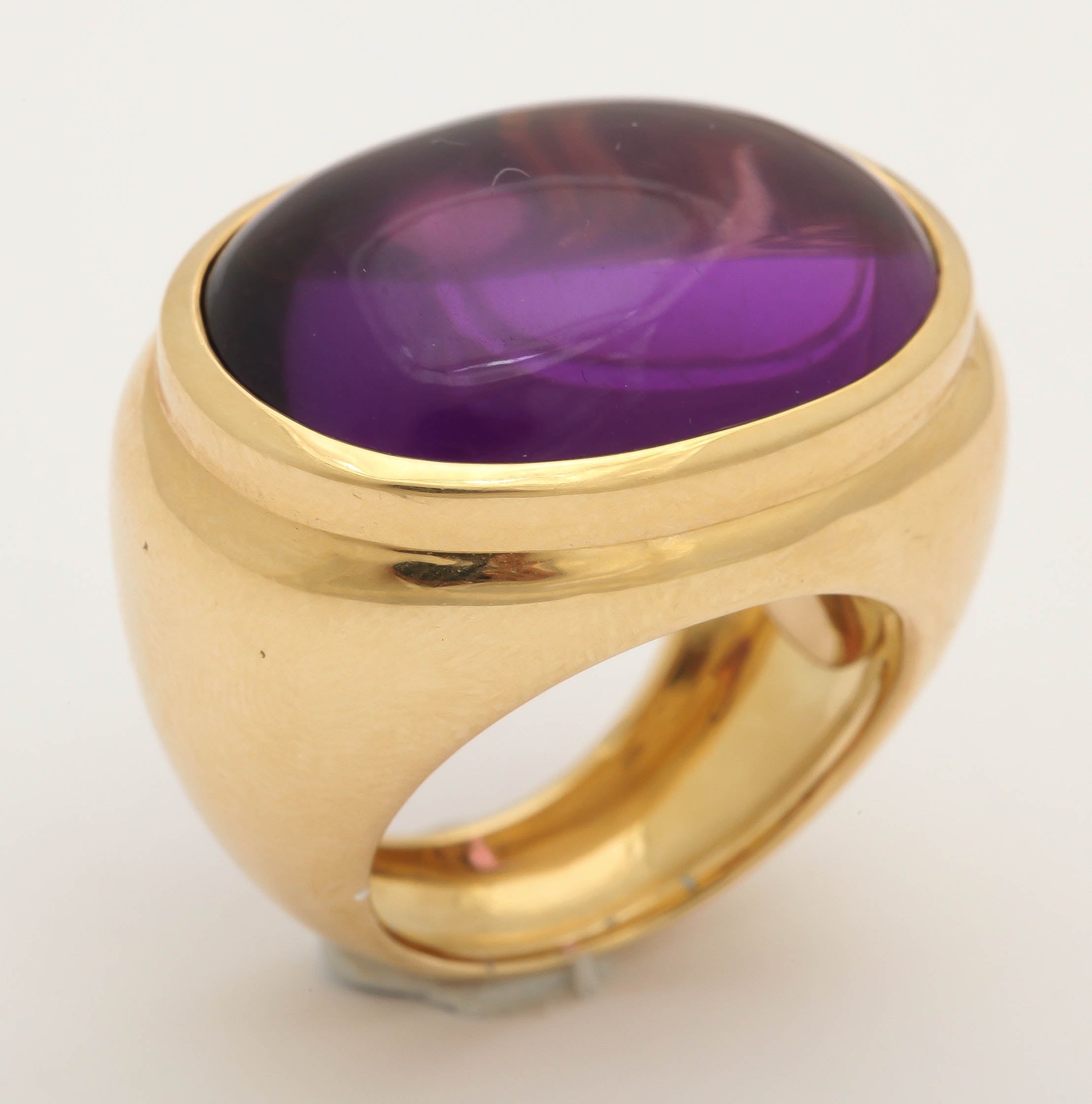 18k yellow gold and amethyst stella ring.