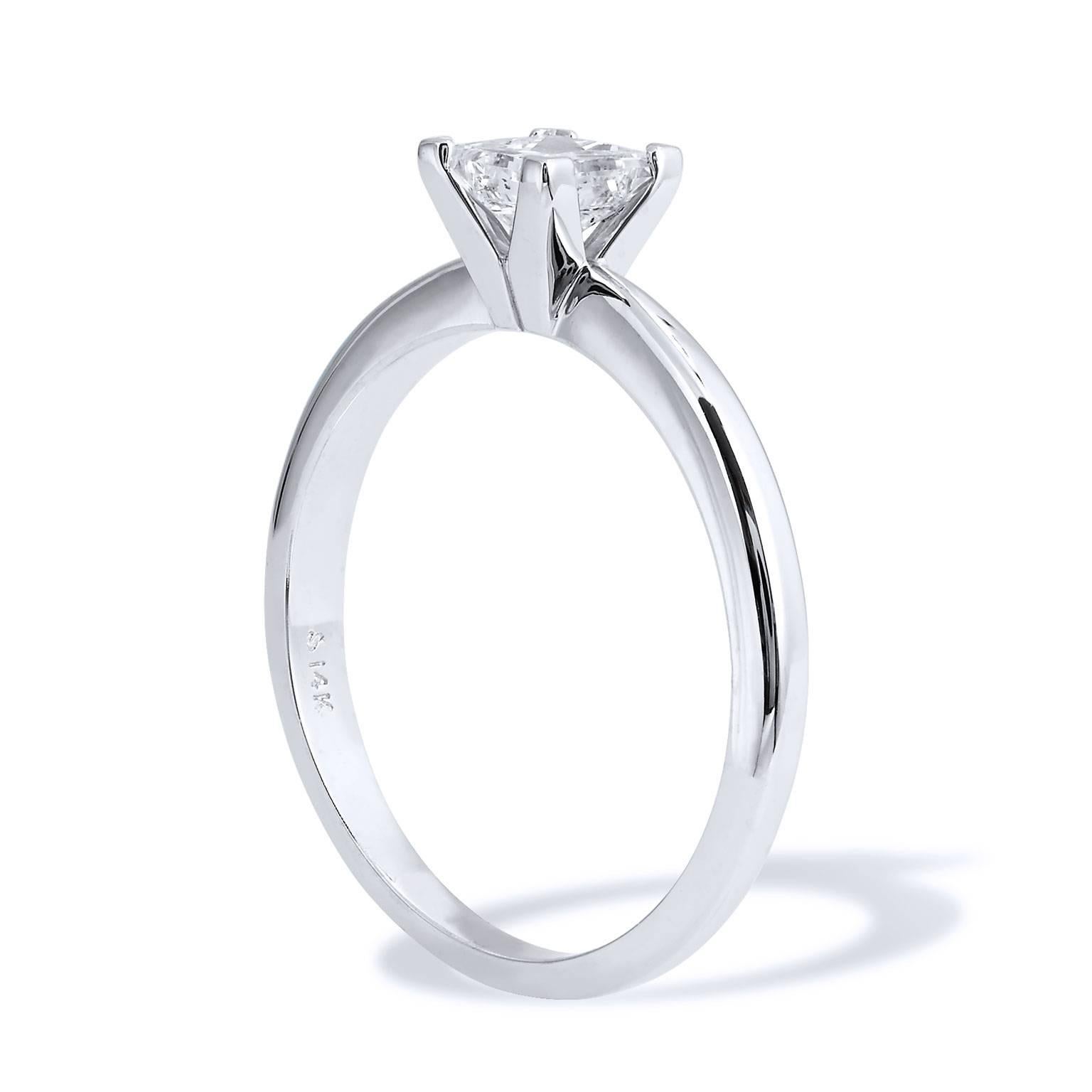 solitaire princess cut engagement ring