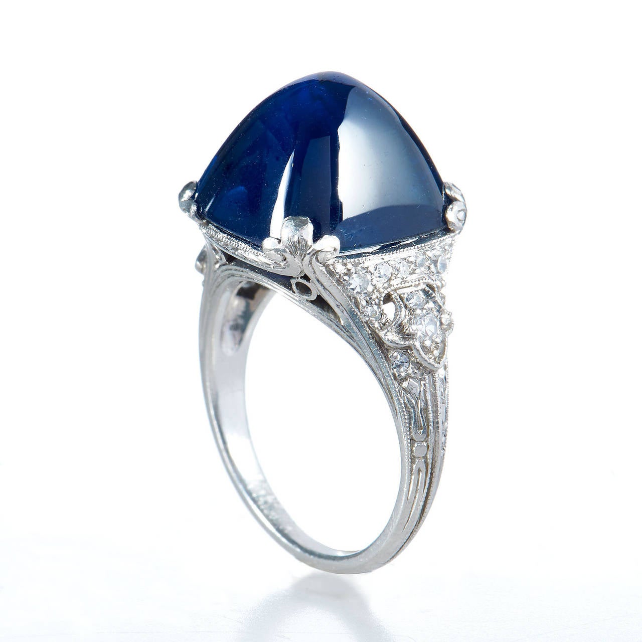 sugarloaf sapphire ring