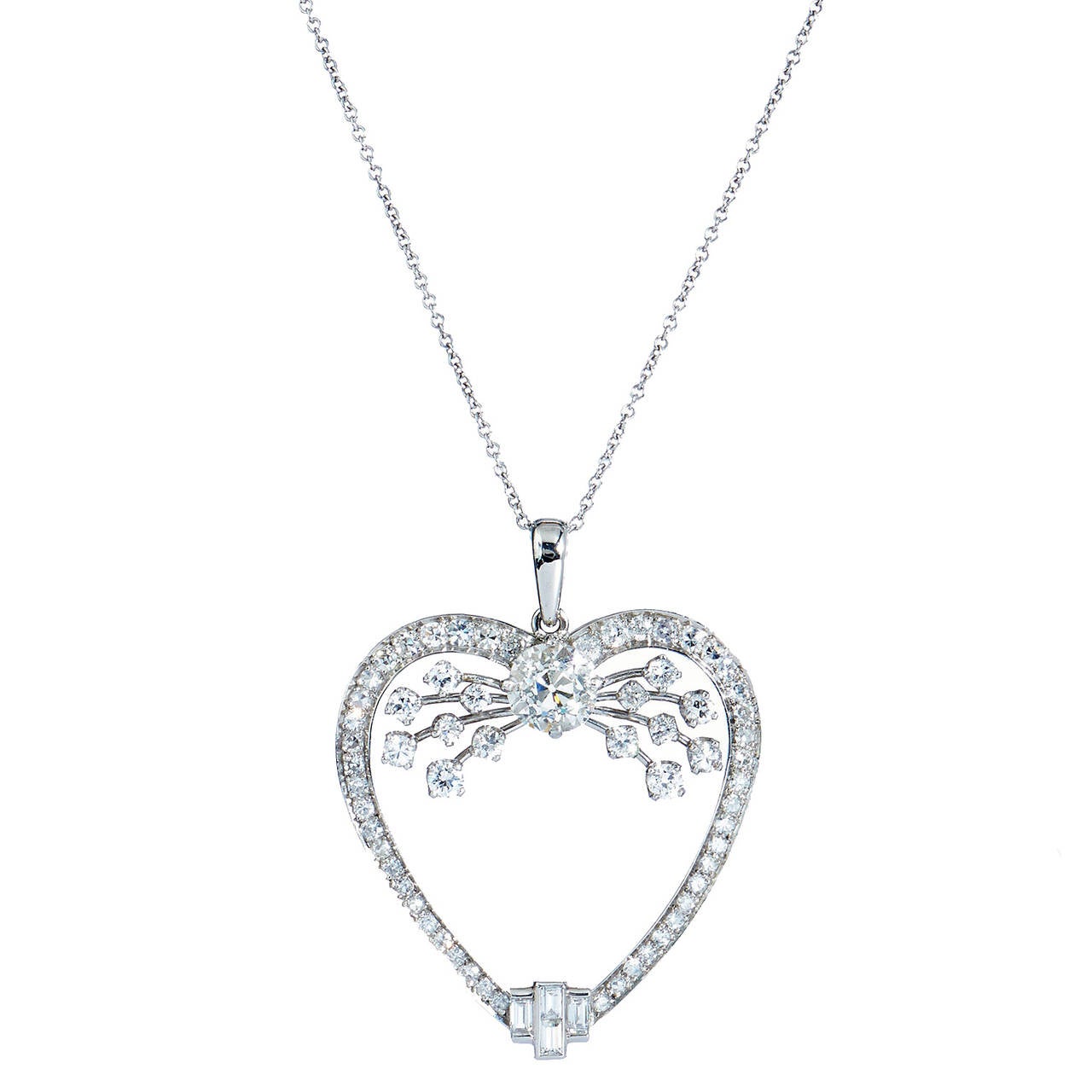 Art Deco 1.33 Carat Diamond Platinum Heart Shaped Pendant In Excellent Condition In Miami, FL