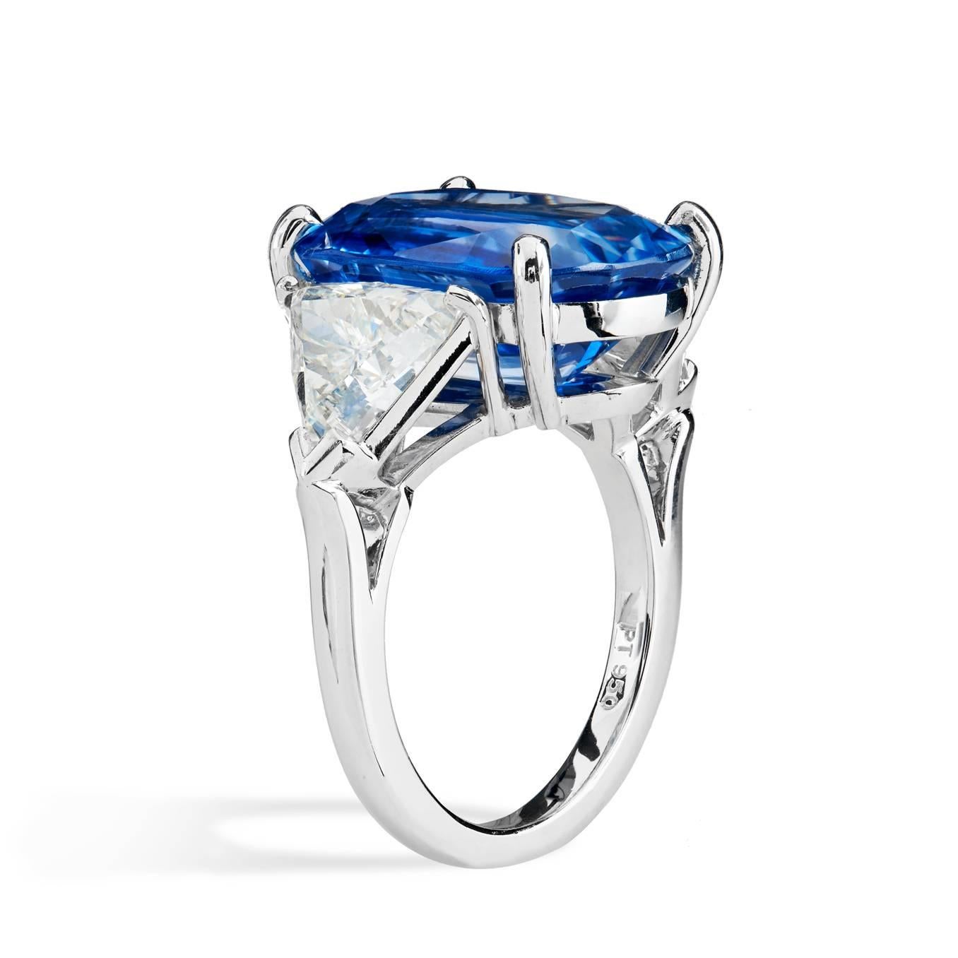 Oval Cut GIA Certified Oval 15.10 Carat Blue Sapphire Diamond Handmade Platinum Ring 6.75