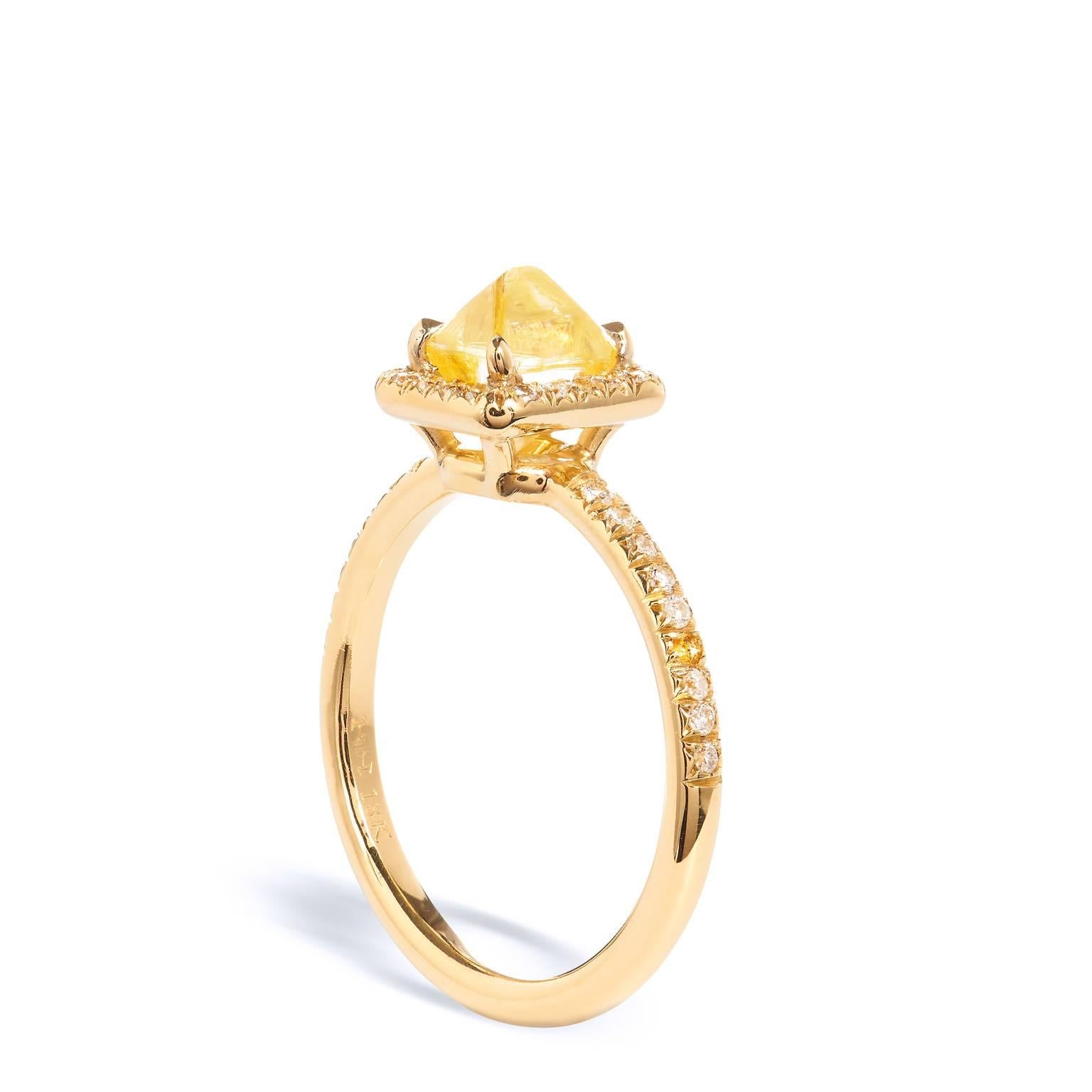 H & H 1.20 Carat Fancy Yellow Diamond Ring In New Condition In Miami, FL