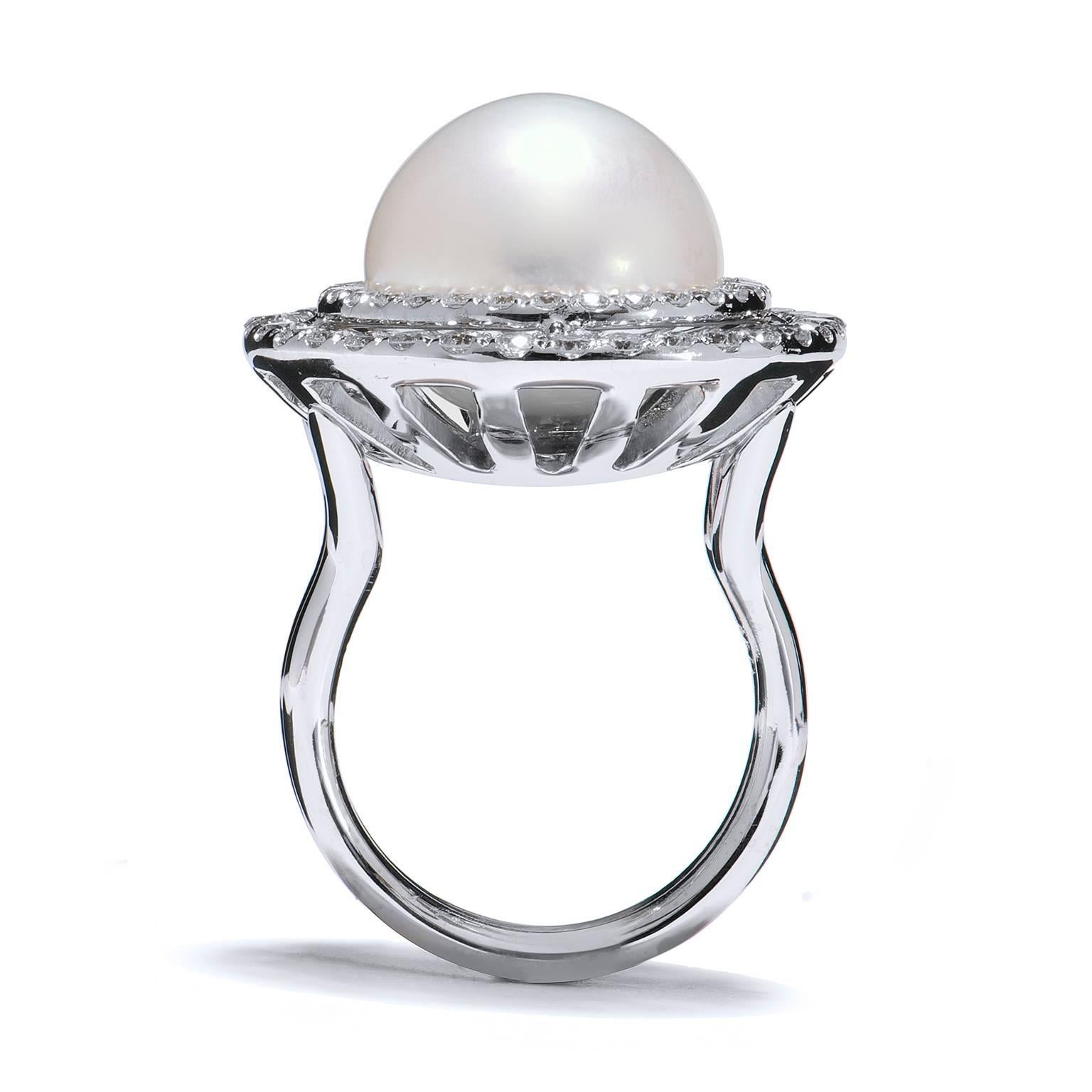 Every pearl is unique and no two pearls are alike. A true testament to nature’s beauty, it is the only gemstone created by a living animal. Crafted in 18kt white gold, this ring features an impressive 14.10mm pearl surrounded by 1.49ct of double set