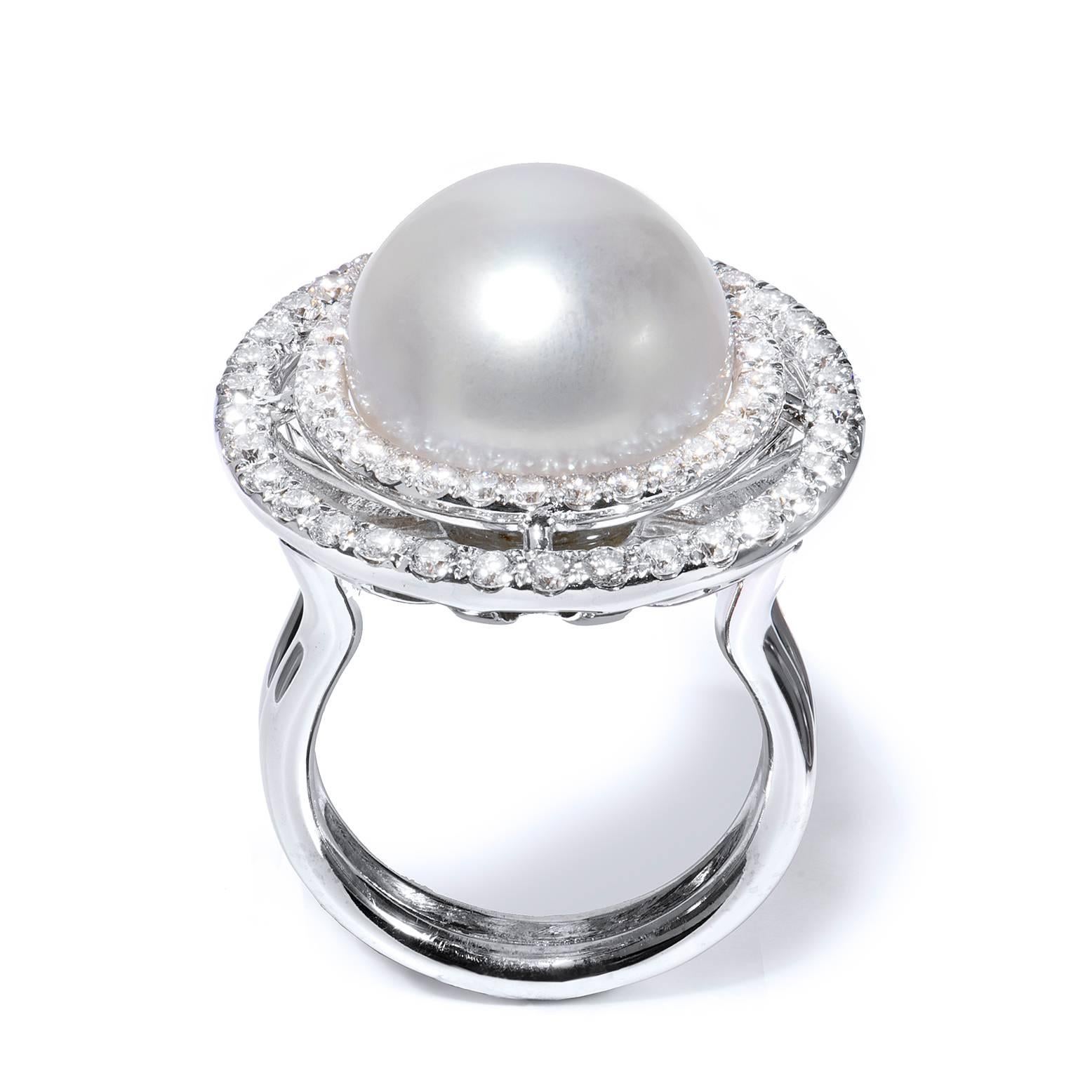 Modern Pearl Diamond Gold Ring