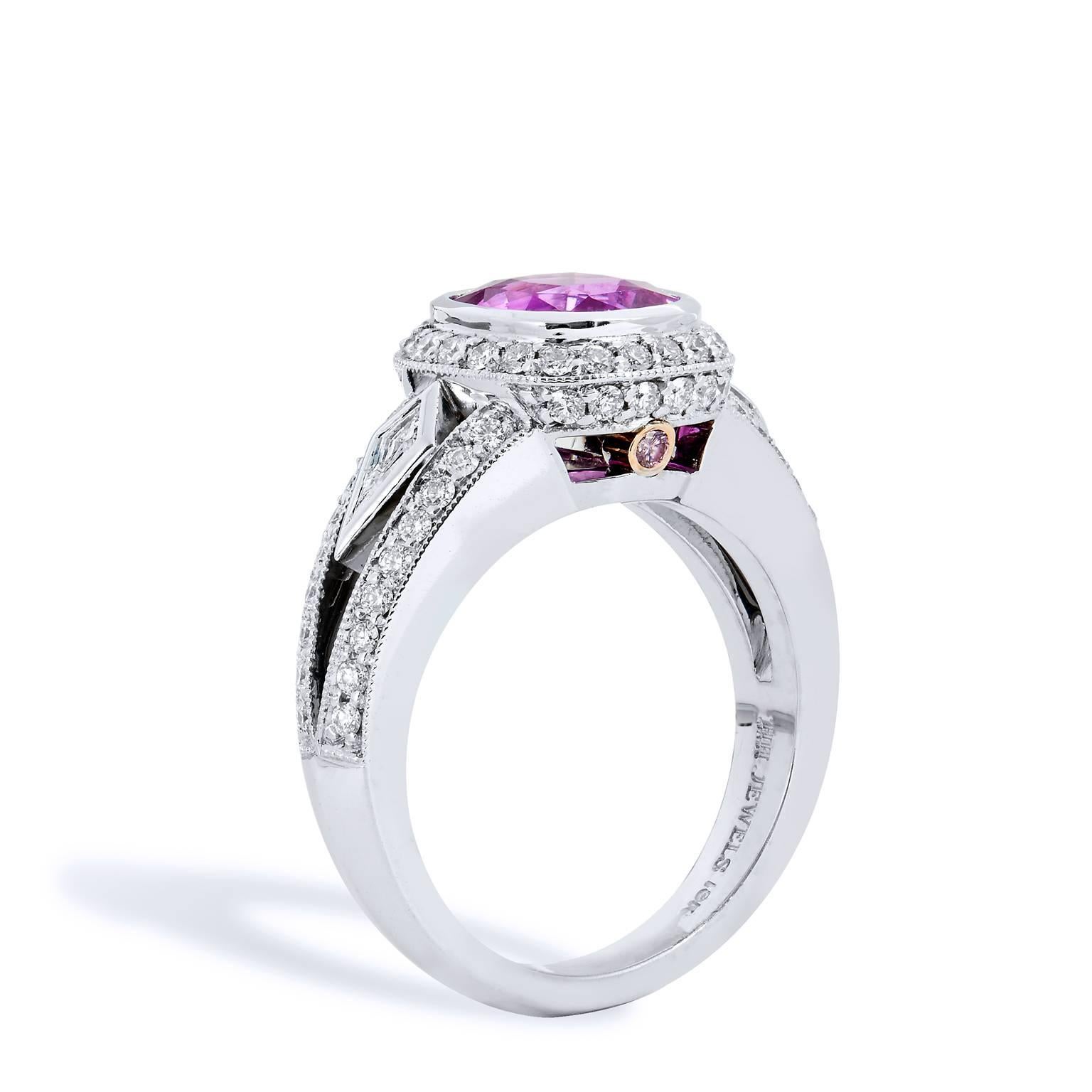Pink Sapphire Diamond Gold Ring In New Condition In Miami, FL