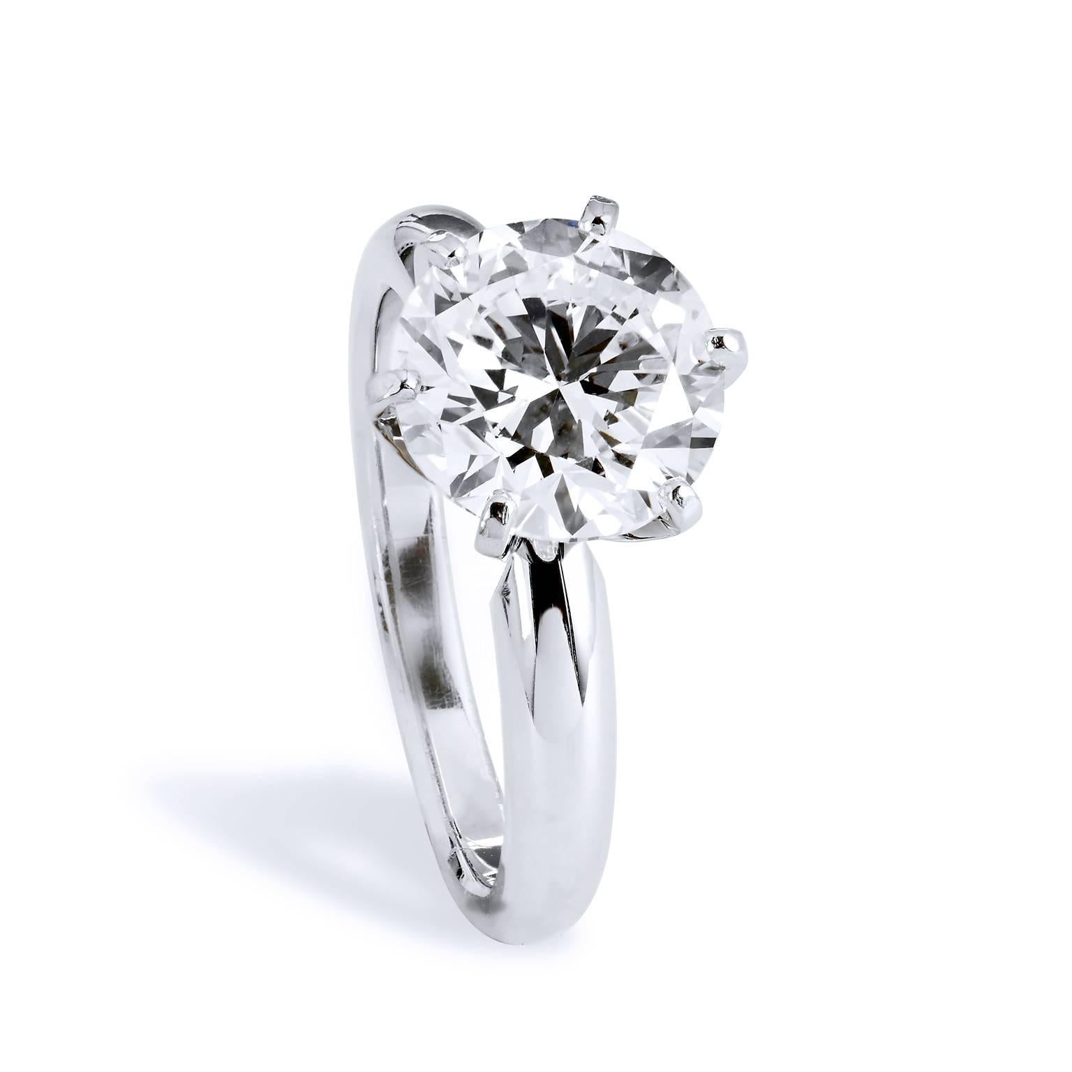 GIA Certified 3.04 Carat Diamond Platinum 4 Prong Solitaire Engagement Ring In New Condition In Miami, FL