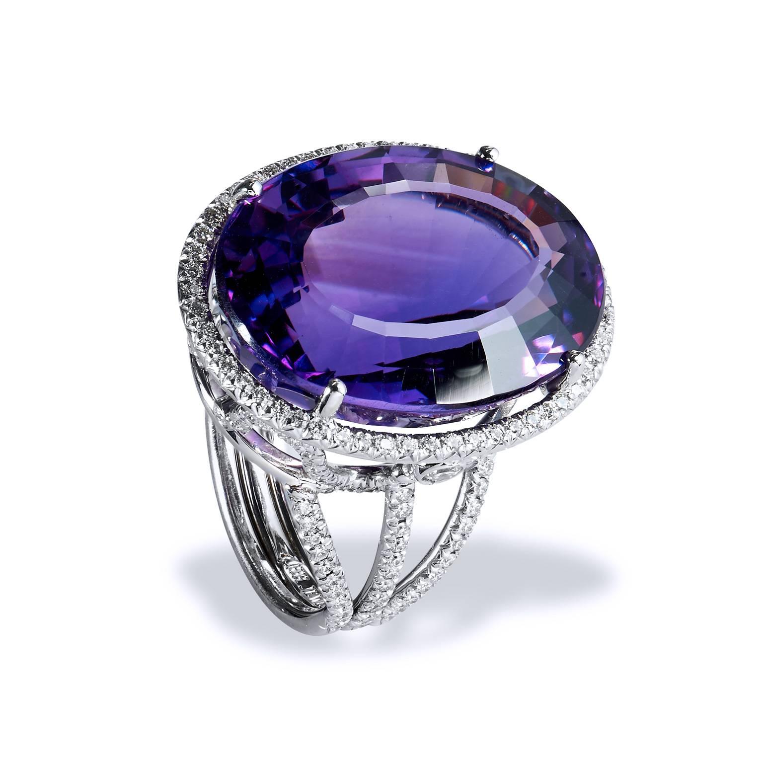 Women's Handmade 22.70 Carat Amethyst and Diamond 18 Karat White Gold Cocktail Ring For Sale