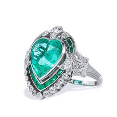 Art Deco Inspired 5.87 Carat Heart Shaped Colombian Emerald Diamond Plat Ring 7