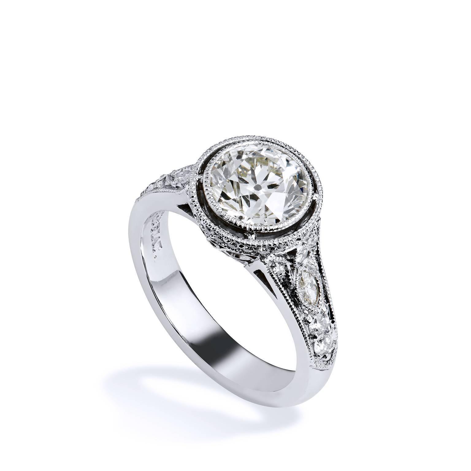 Women's 1.76 carat Bezel Set Diamond with Pave & Marquis Platinum Engagement Ring