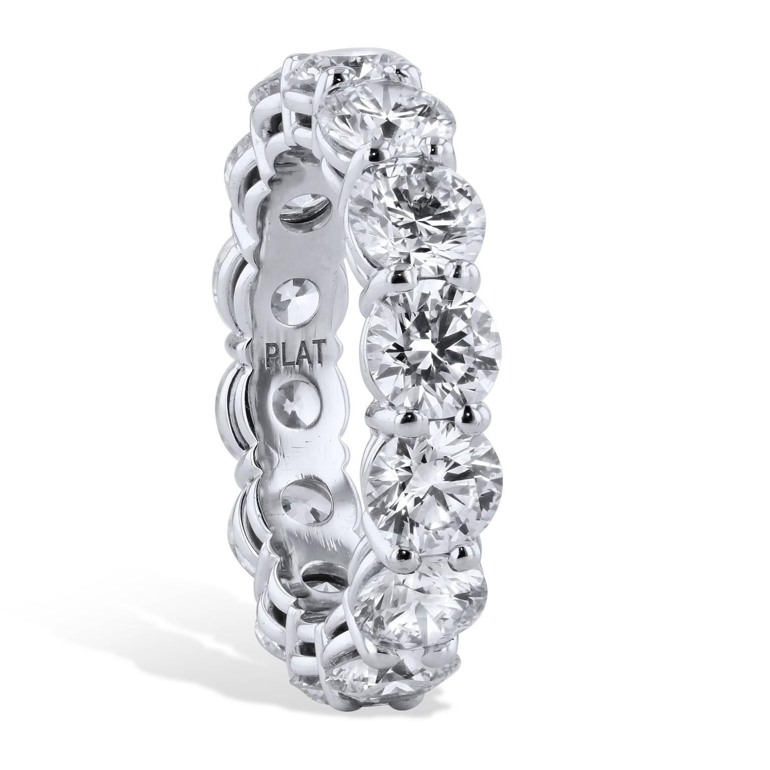 Handmade 5.83 Carat Diamond Shared-Prong Eternity Band Ring

Platinum eternity band ring featuring an impressive 5.83 carat of round diamond in shared-prong setting in color H/I and clarity VS2/SI1.

Size 6