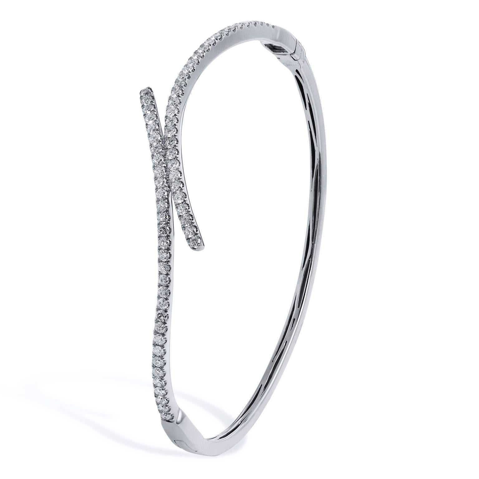 1.13 Carat Pave Diamond Hinge Bracelet In Excellent Condition In Miami, FL