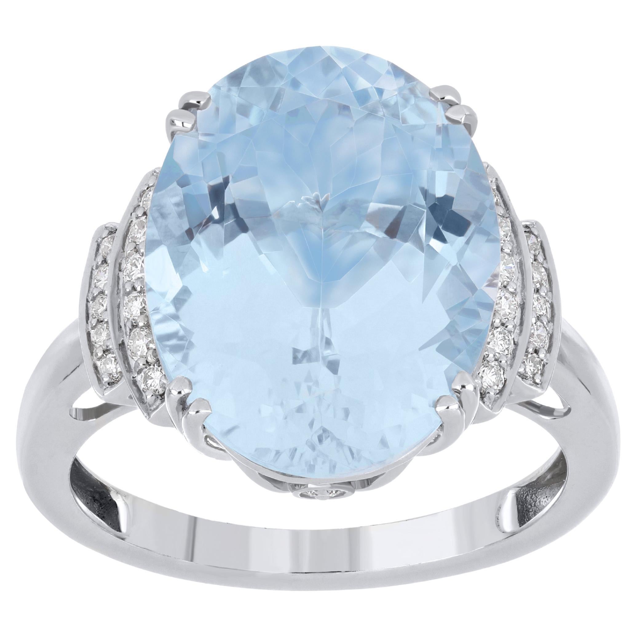 Aquamarine Oval and Diamond Ring 14 Karat White Gold handcraft jewelry Ring