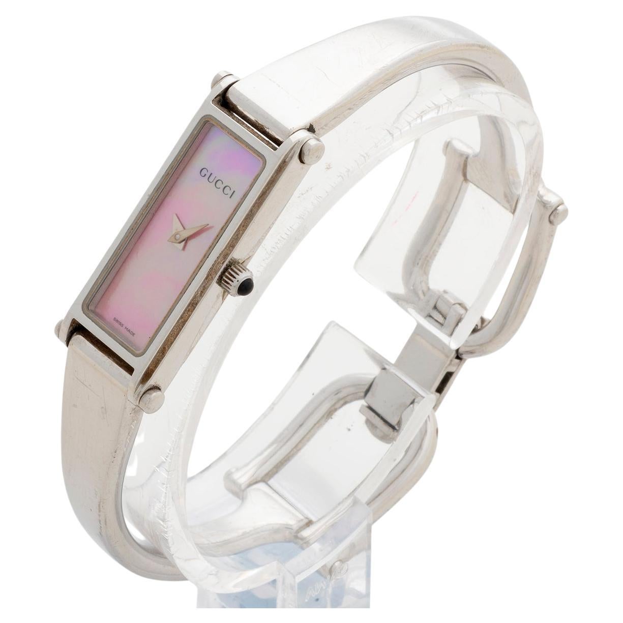 Gucci 1500L Ladies Wristwatch. Mother of Pearl Dial, Medium Bracelet. Yr 1999