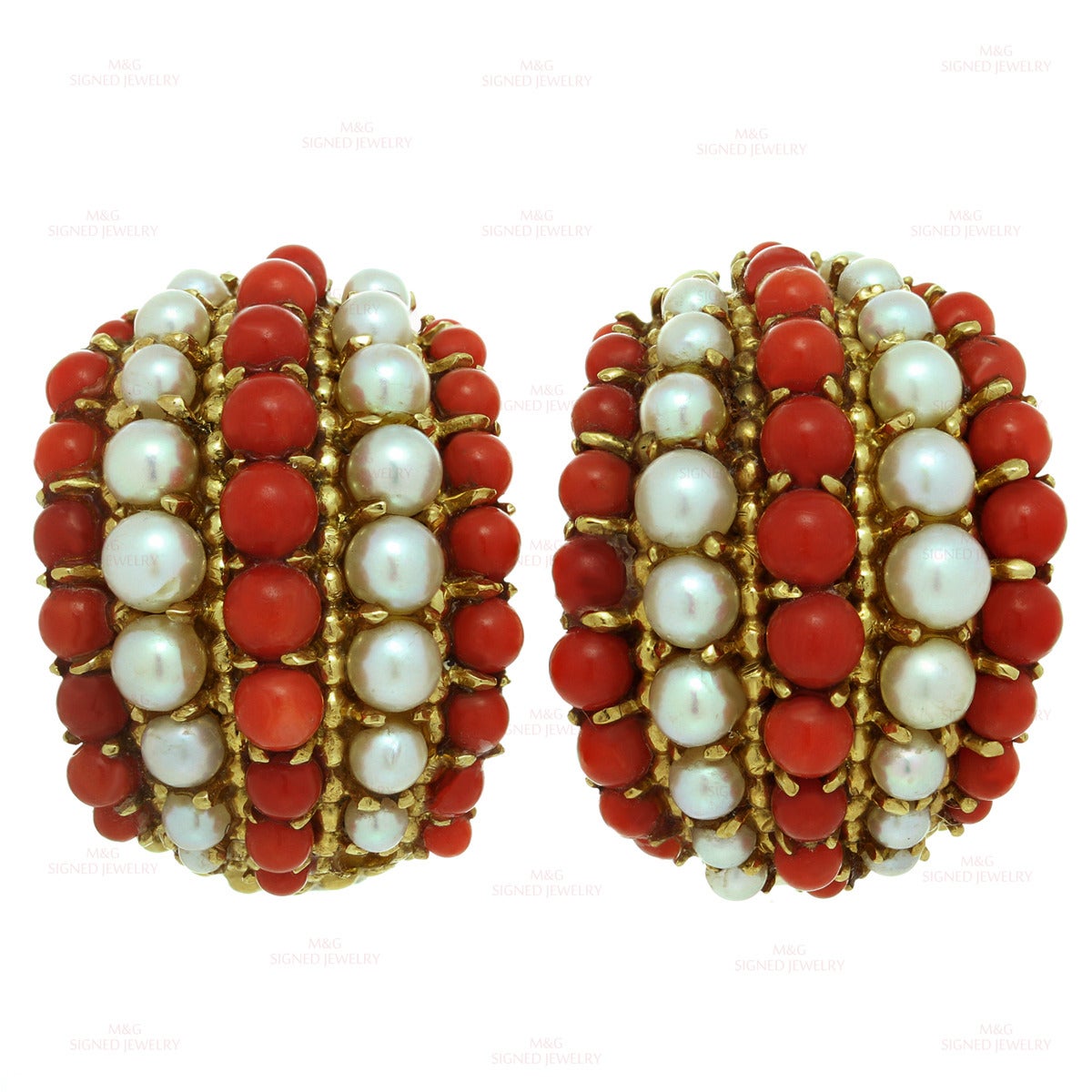 1960s VAN CLEEF & ARPELS Twist Red Coral Cultured Pearl Bracelet Earrings Set In Good Condition In New York, NY