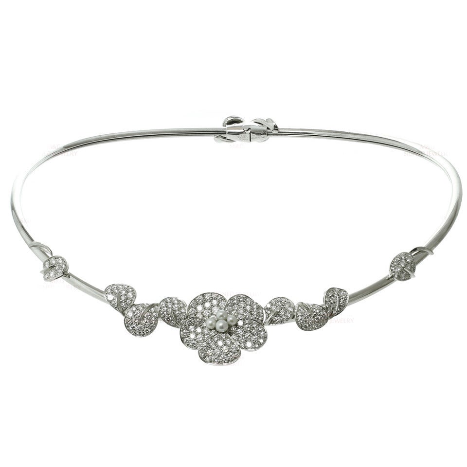 Van cleef gold flower necklace Clearance