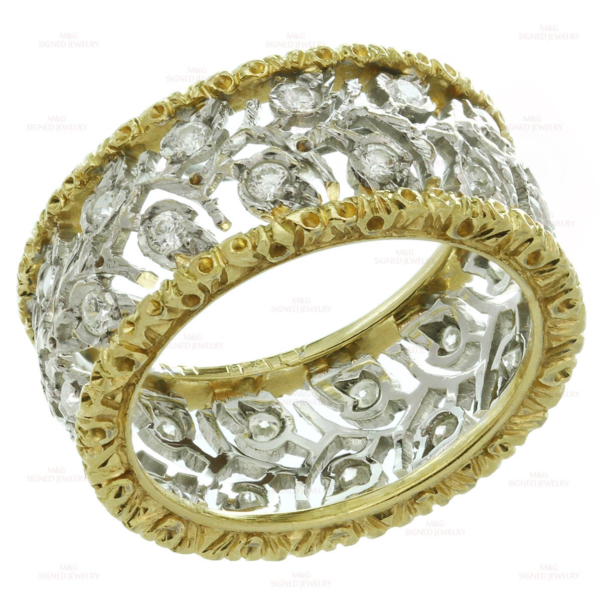 This elegant band ring from the Ramage Eternelle by Mario Buccellati features a filigree branched leaf design crafted in 18k white gold with an 18k yellow gold border and set with sparkling brilliant-cut round F-G VVS2-VS1 diamonds of an estimated