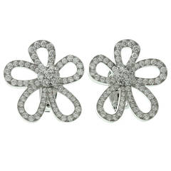Van Cleef & Arpels Diamond Gold Small Flowerlace Earrings