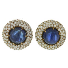 1980s Harry Winston Exquisite Blue Sapphire Diamond Gold Dome Earrings