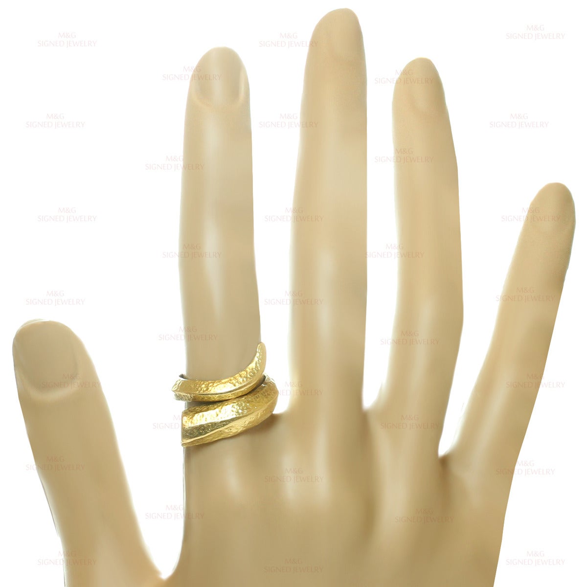 1960s Ilias Lalaounis Hammered Yellow Gold Ring