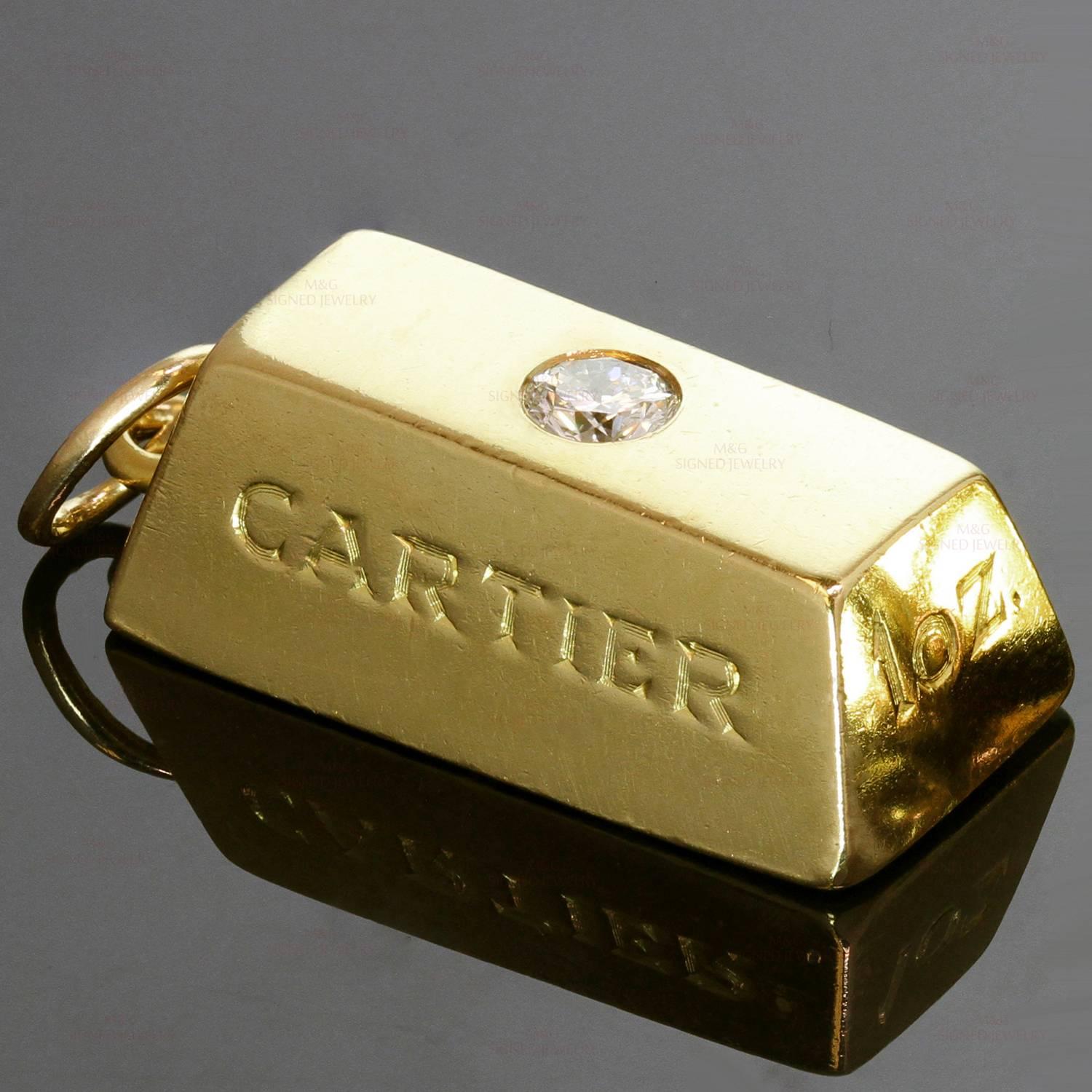 This rare classic Cartier 1 ounce ingot bar is crafted in solid 18k yellow gold and set with a brilliant-cut round diamond of an estimated 0.20 carats. Made in France circa 1980s. Measurements: 0.51" (13mm) width, 0.98" (25mm) length. 