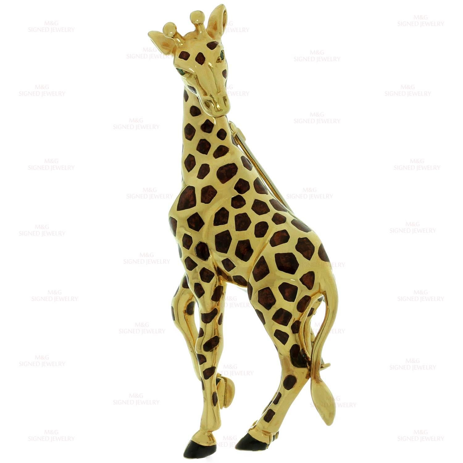 giraffe brooch pin