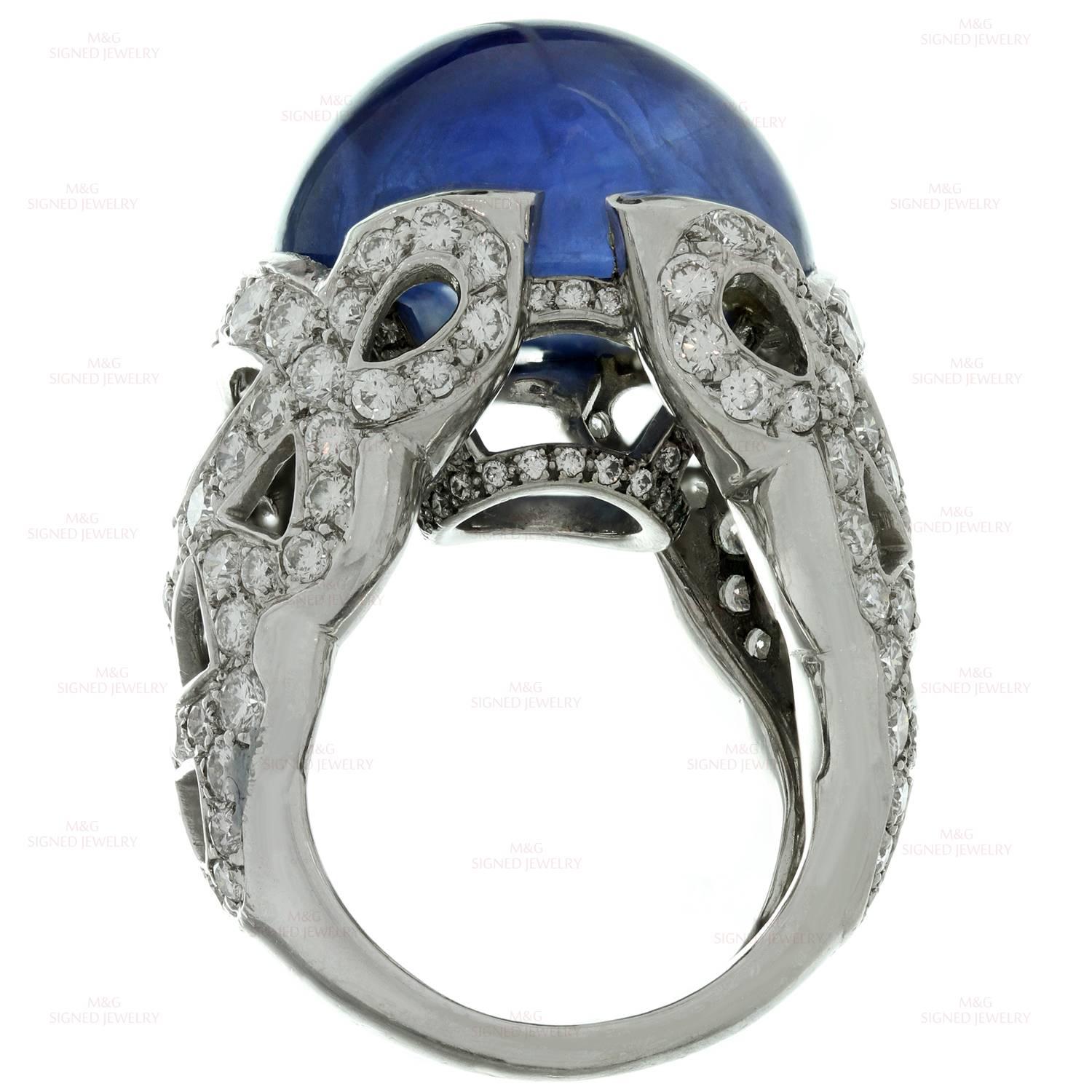 Natural Blue Sapphire Diamond Gold Dome Ring In Good Condition In New York, NY