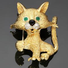 1960s Van Cleef & Arpels Diamond Gold Cat Brooch
