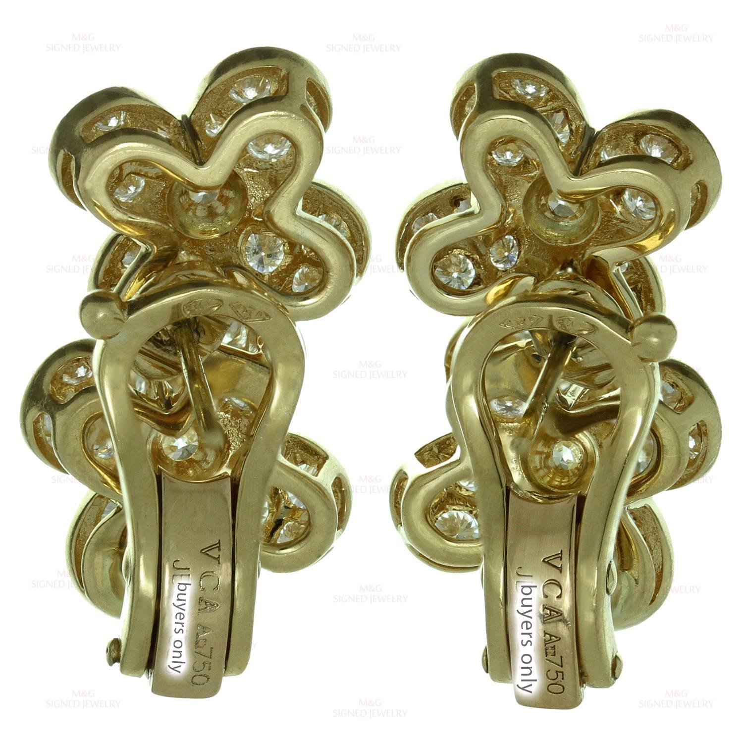 Brilliant Cut Van Cleef & Arpels Trefle Diamond Gold Flower Earrings