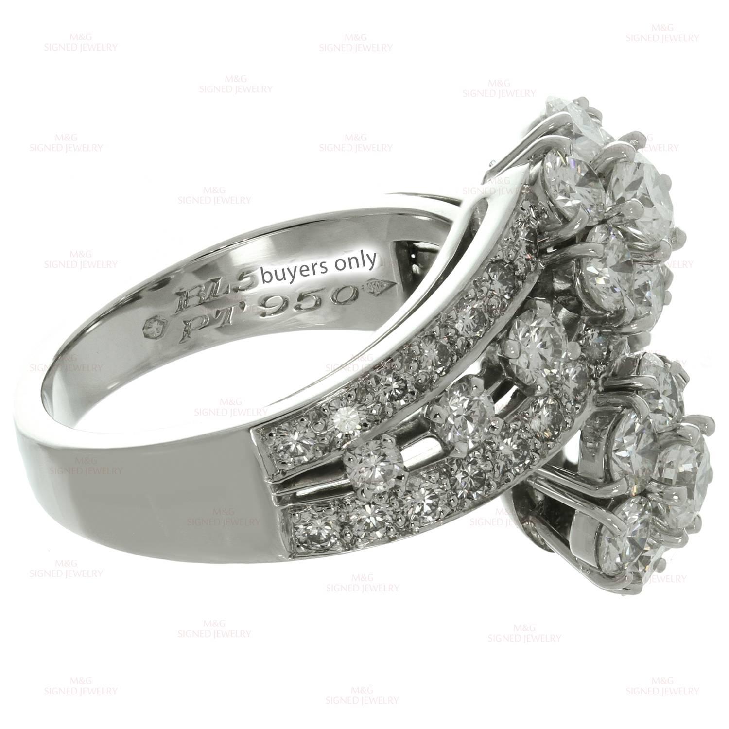 Brilliant Cut Van Cleef & Arpels Snowflake Diamond Platinum Two Flower Ring