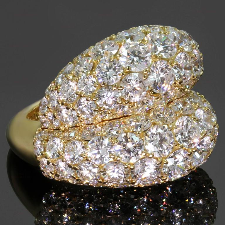 Van Cleef and Arpels Double Boule Diamond Gold Ring For Sale at 1stdibs