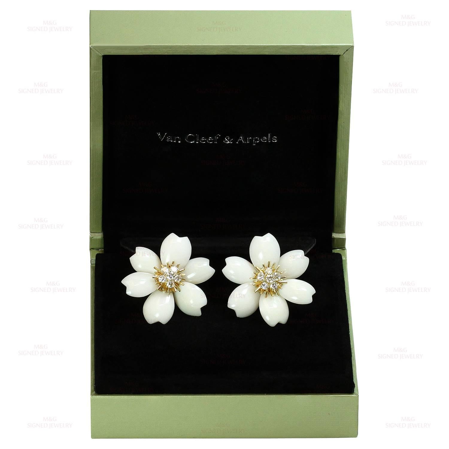 rose de noel earrings