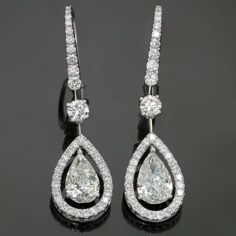 Graff Diamond Gold Drop Earrings At 1stdibs These Exquisite Drop Earrings By Graff Are Crafted In 18k White Gold And Set With 2
