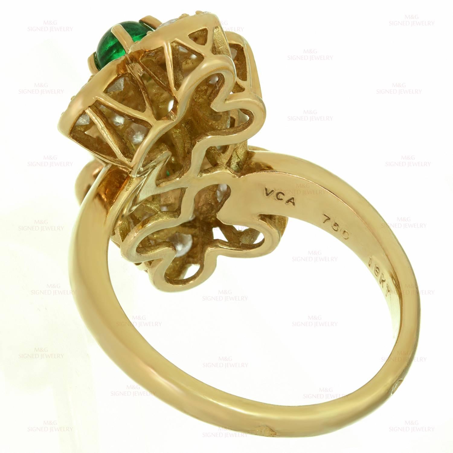 Van Cleef & Arpels Trefle Diamond Emerald Yellow Gold Double Flower Ring 1