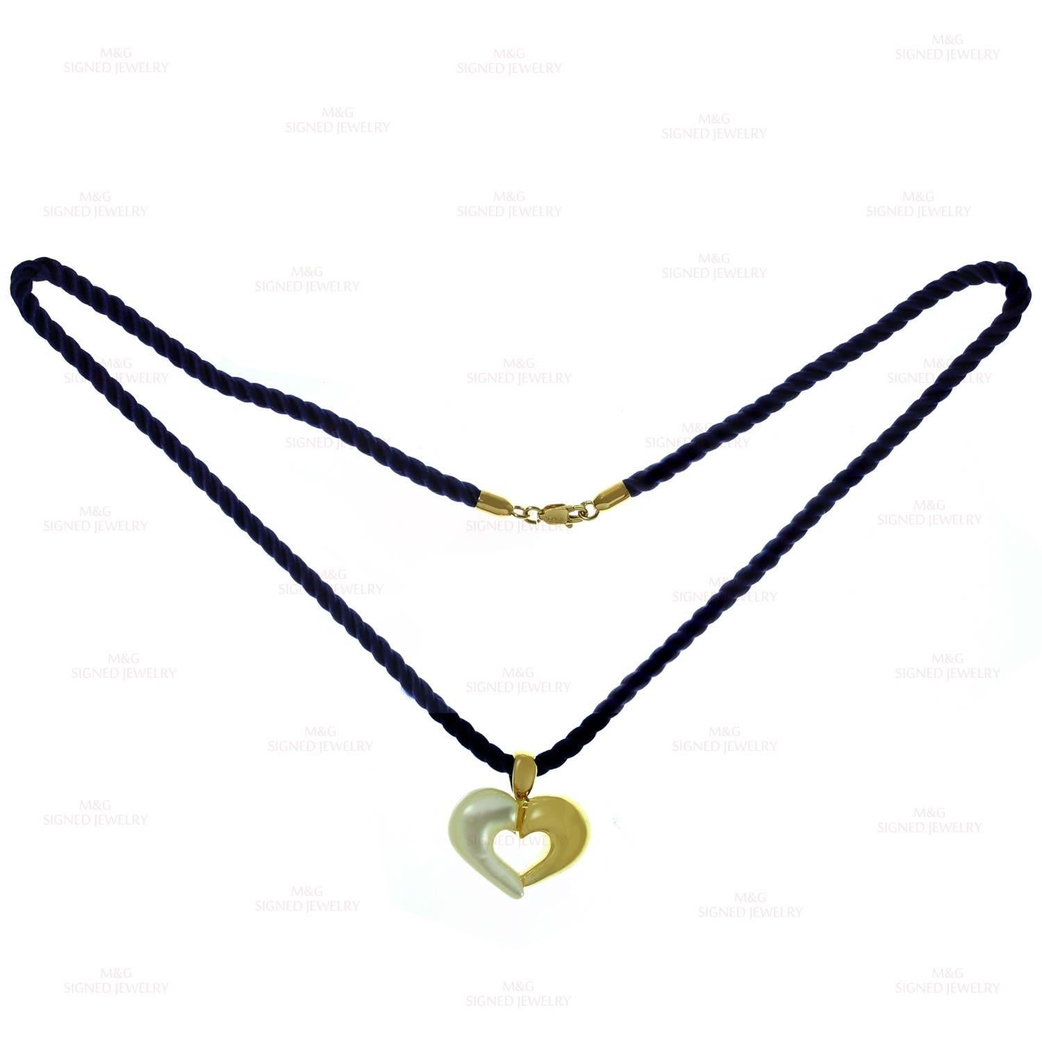 Van Cleef & Arpels Mother-of-Pearl Yellow Gold Silk Cord Heart Pendant 1