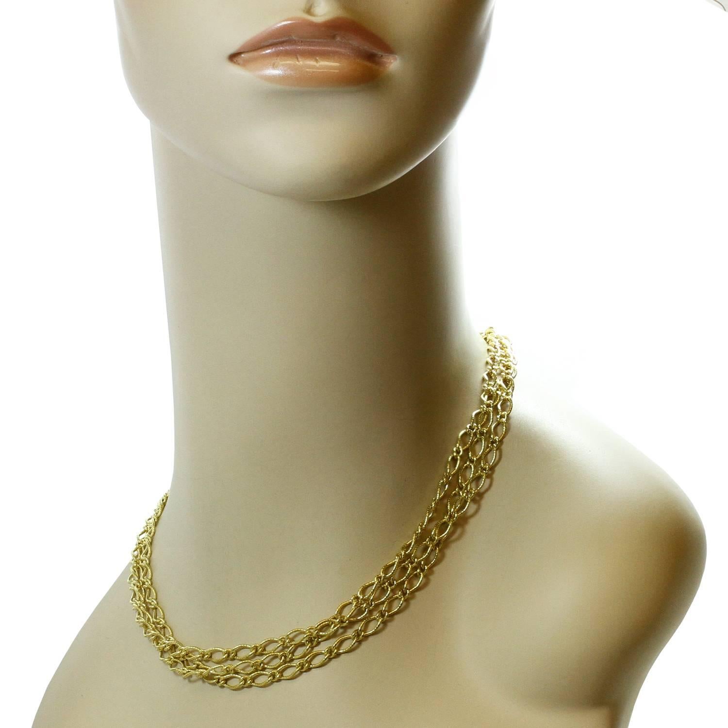 Collier à trois rangs de maillons en or jaune 18k en vente 1