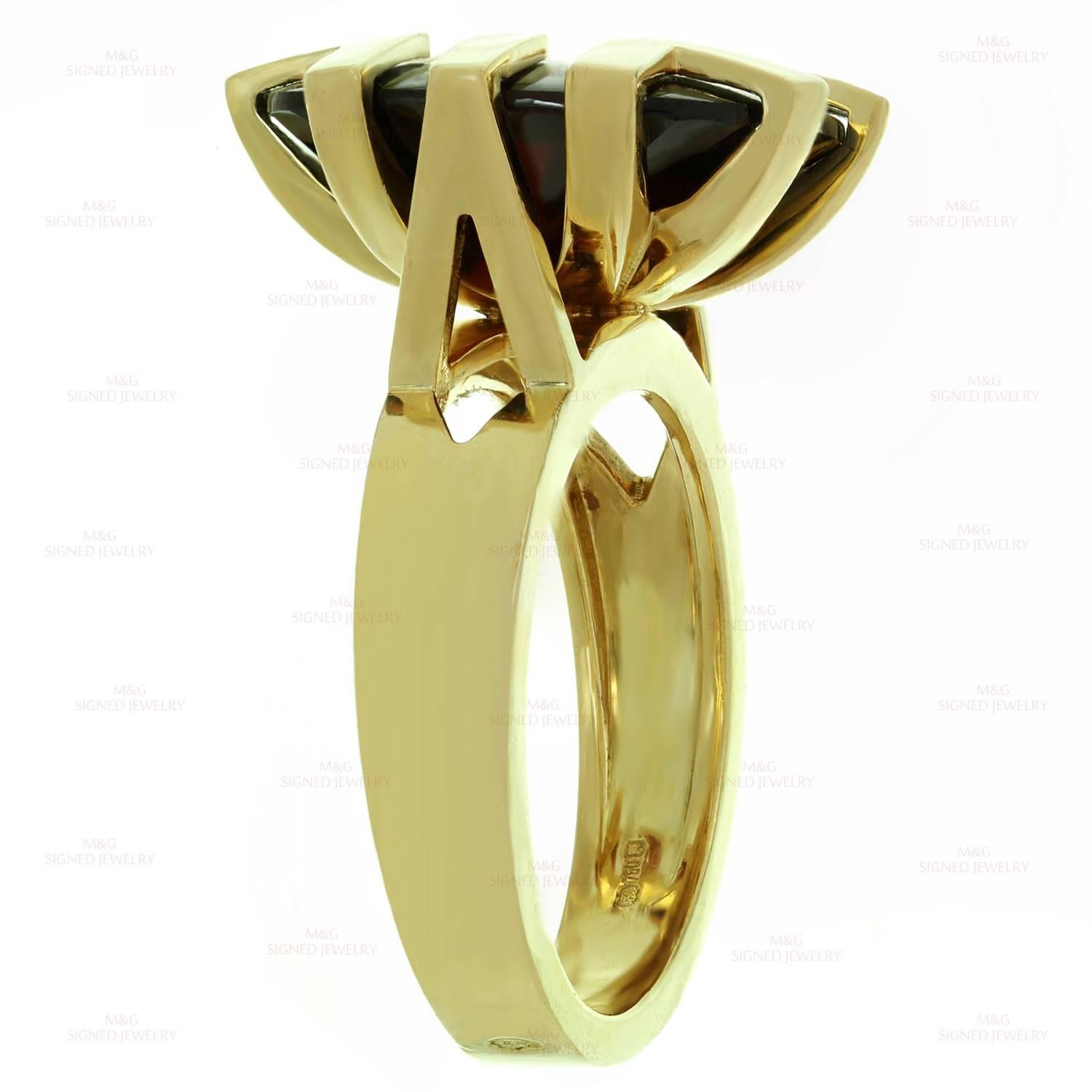 Cartier Garnet Yellow Gold Cocktail Ring In Good Condition In New York, NY