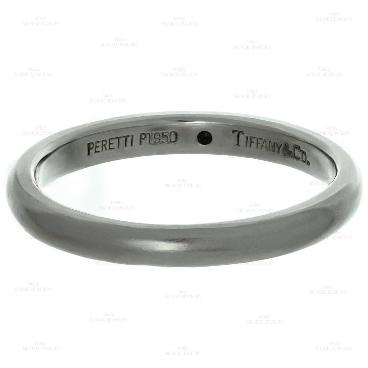 Tiffany & Co. Peretti Solitaire Diamond Platinum Band Ring In Excellent Condition For Sale In New York, NY
