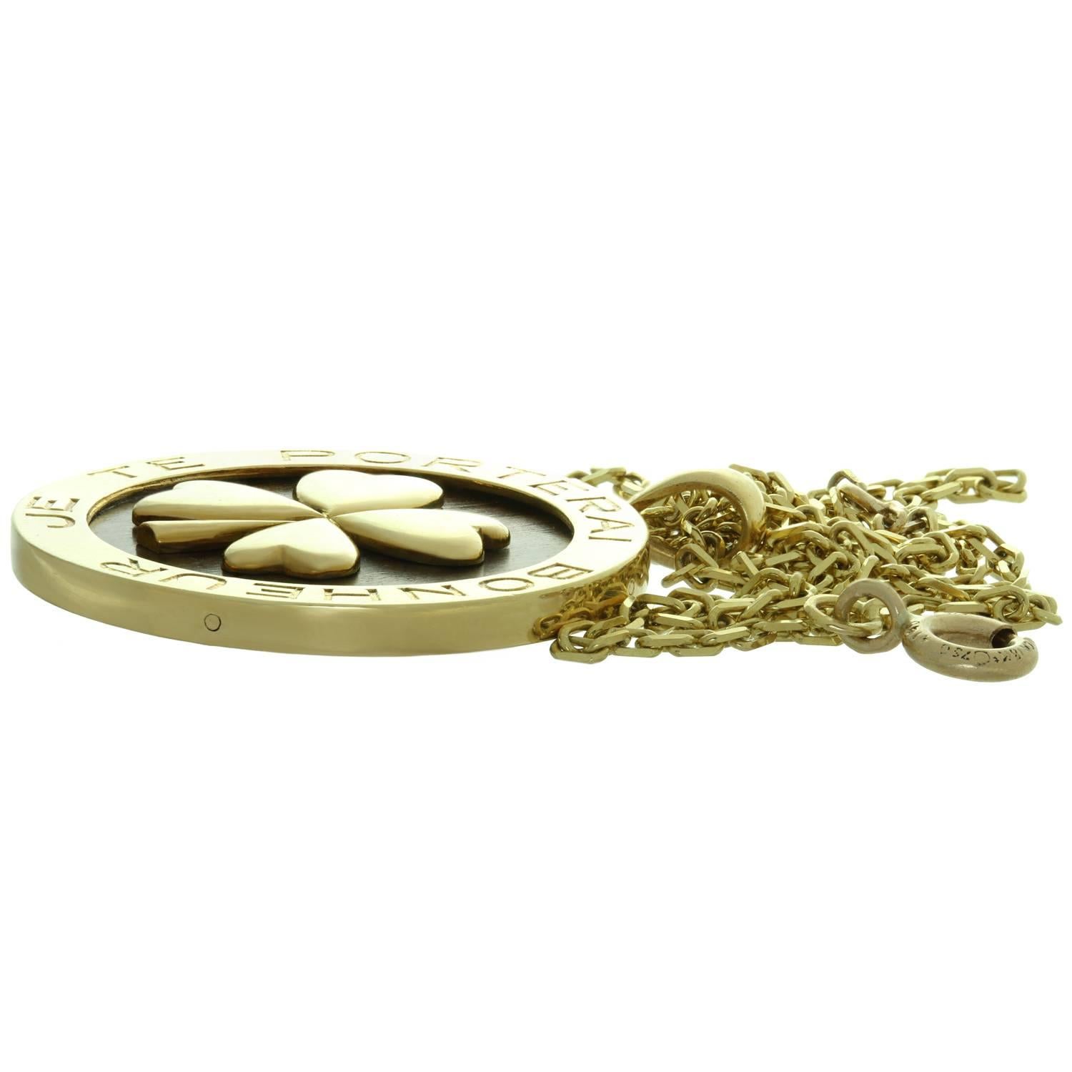 Van Cleef & Arpels Lucky Clover Wood Yellow Gold Pendant Necklace 2