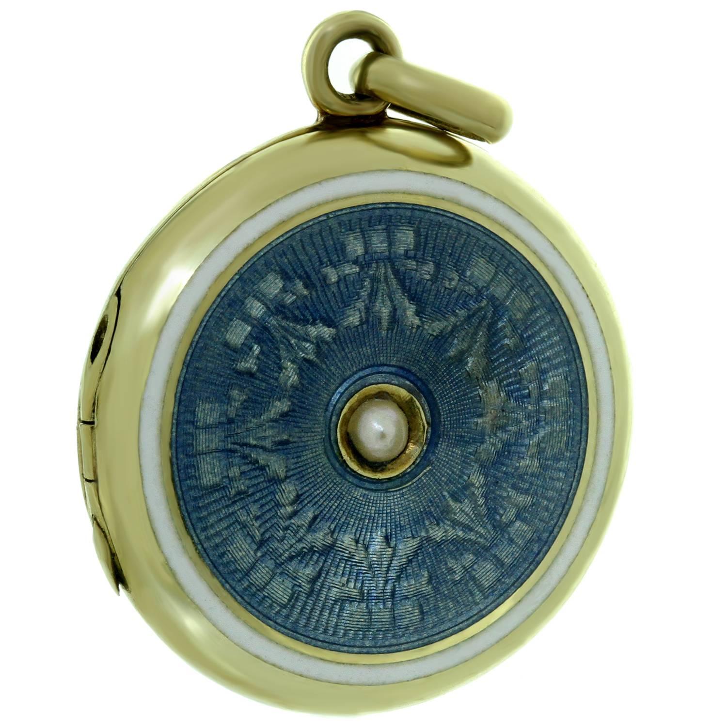 Art Nouveau Guilloche Enamel Yellow Gold Locket In Good Condition In New York, NY