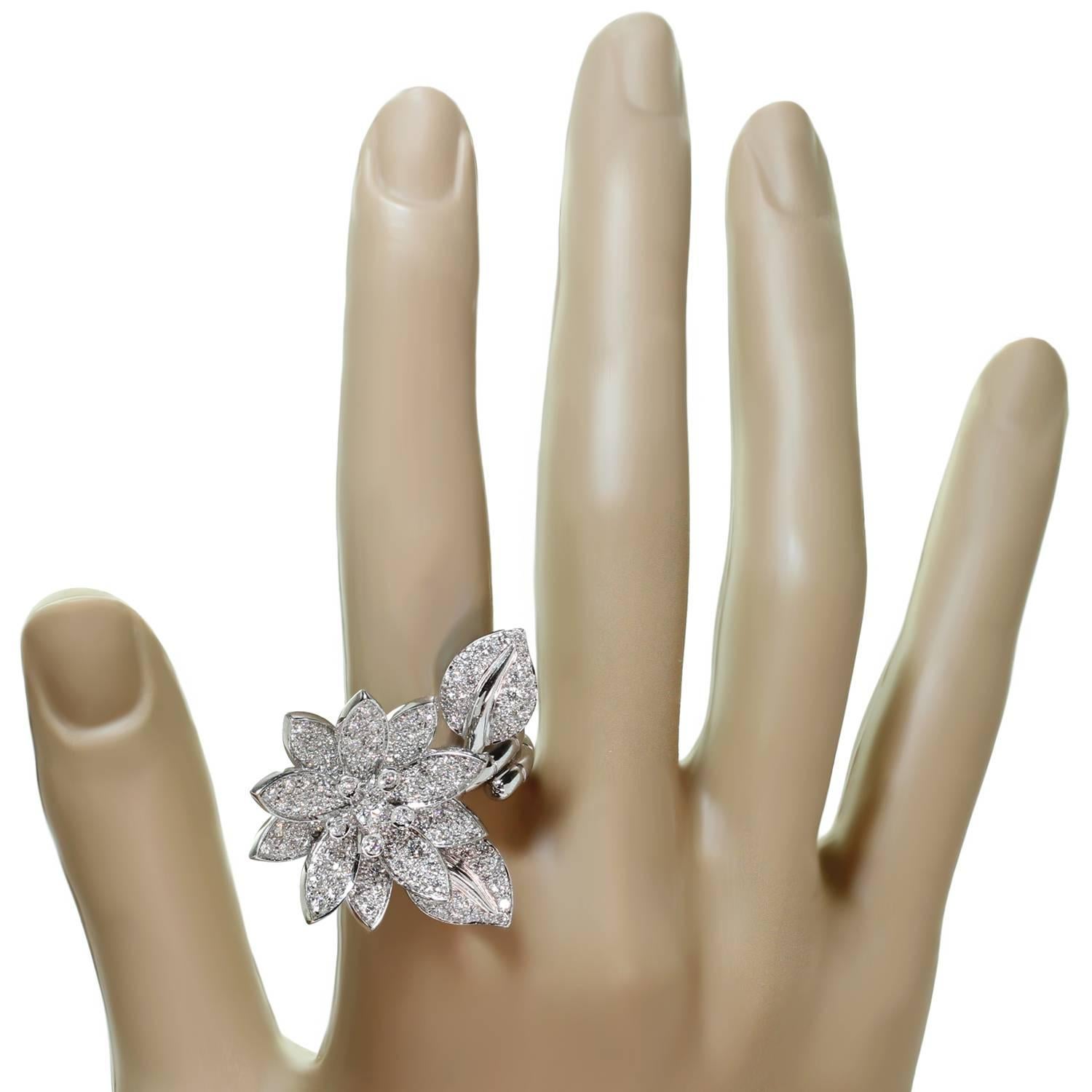 Van Cleef & Arpels Lotus Between-the-Finger Diamond White Gold Ring 1