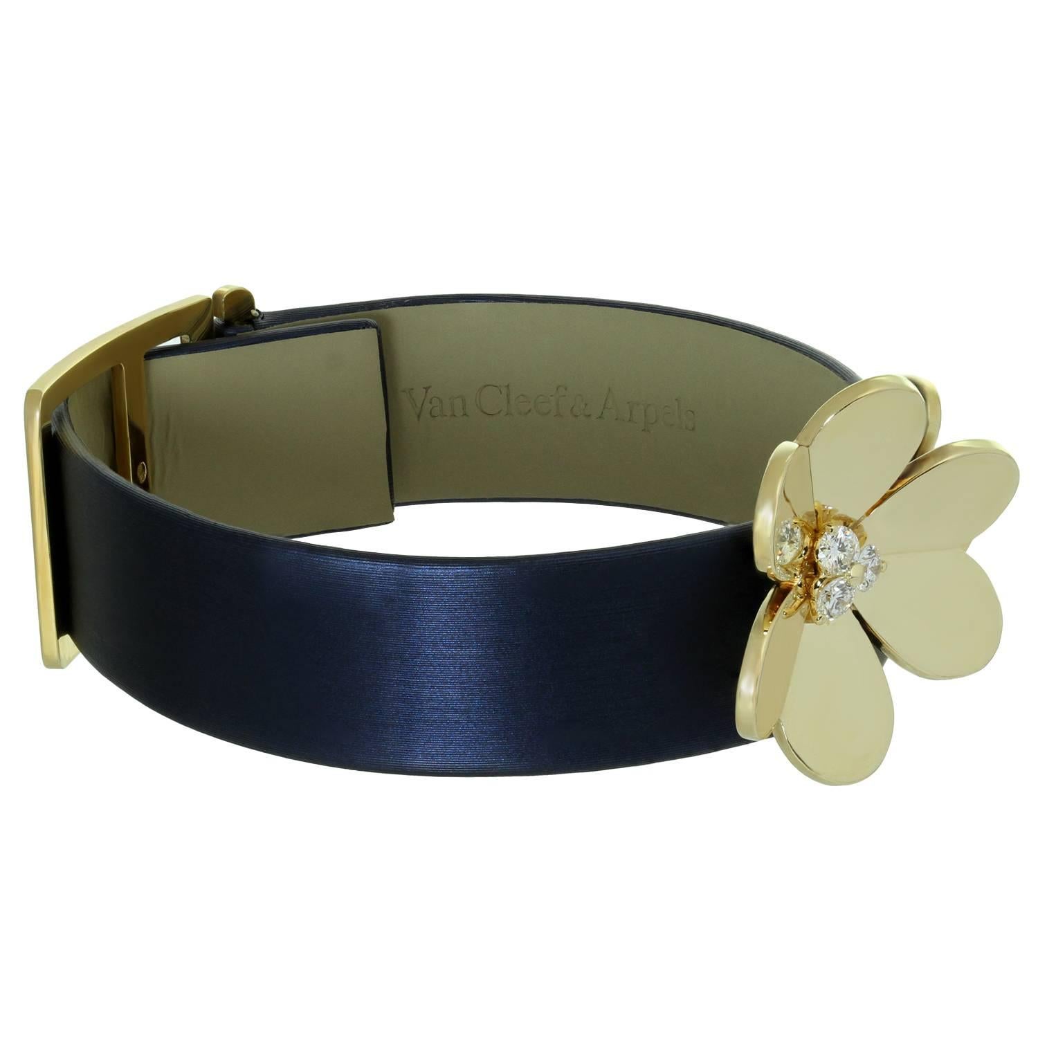 Van Cleef & Arpels Frivole Diamond Yellow Gold Navy Leather Bracelet In Excellent Condition In New York, NY