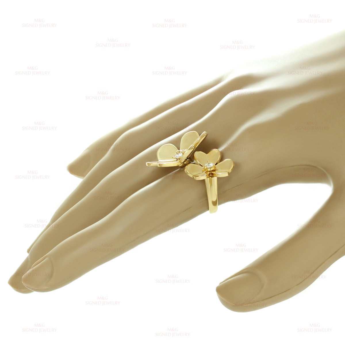Women's 1990s Van Cleef & Arpels Frivole Diamond Gold Ring