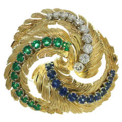 1970s Van Cleef & Arpels Emerald Sapphire Diamond Yellow Gold Leaf Brooch