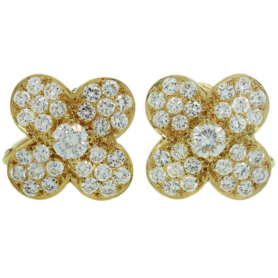 1990s Van Cleef & Arpels Large Trefle Diamond Gold Earrings