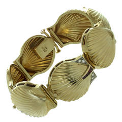 J. Schulz Yellow Gold Diamond Ruby Seashell Bracelet Locket Wristwatch 5