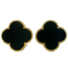 Van Cleef & Arpels Retro Alhambra Onyx Gold Earrings